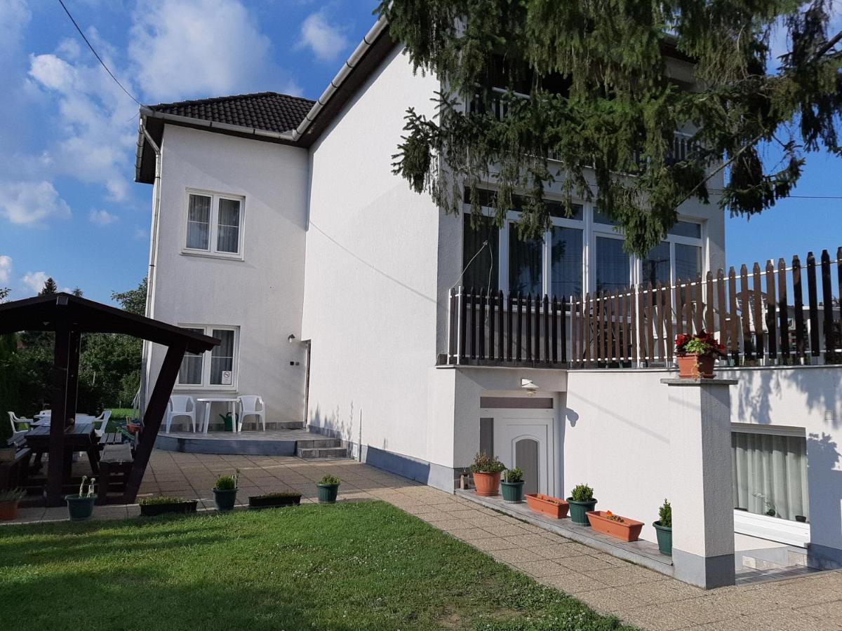 Renáta Apartman Nyíregyháza Kültér fotó