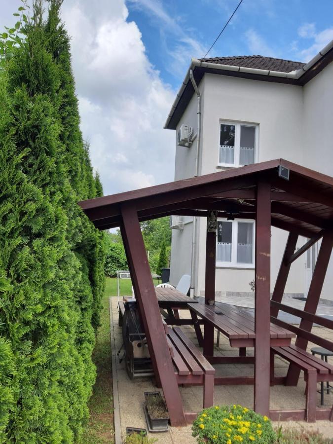 Renáta Apartman Nyíregyháza Kültér fotó